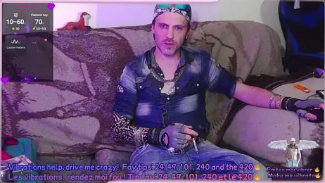 SwatRocShy webcam model stream image