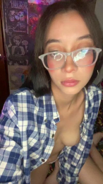 AbbyGlow webcam model stream image