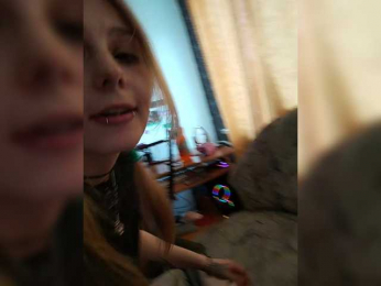 LYUFI webcam model stream image