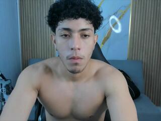 Deexter Greashly webcam model stream image