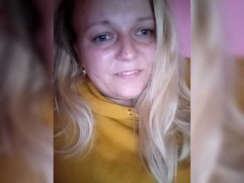 EmmaXlove webcam model stream image