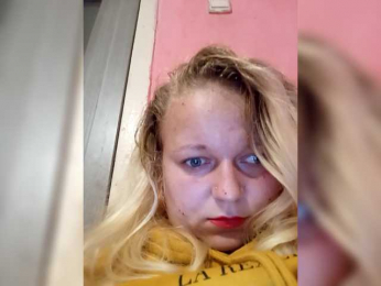 EmmaXlove webcam model stream image