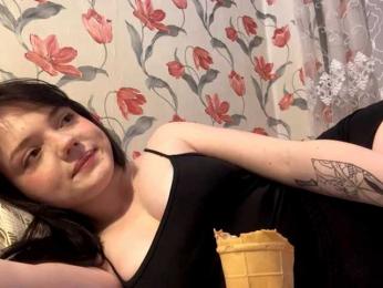 AnnmarieGuastella webcam bongacams model stream image