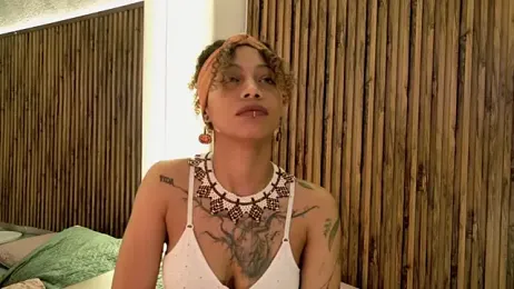 daiana_curly webcam stripchat model stream image