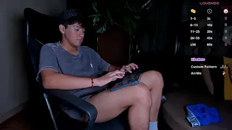 isaac_grimm webcam model stream image