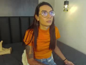lauraagomezz__ webcam model stream image