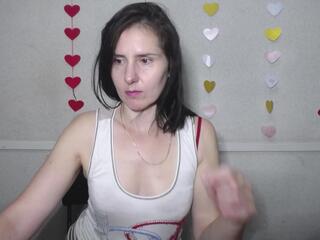 Karina Swan webcam model stream image