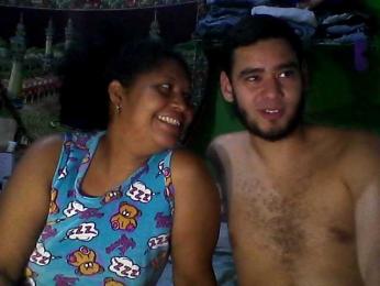 IsabelAndSnow webcam model stream image