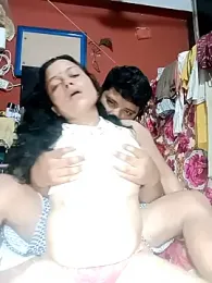Miss-Pooja_ webcam model stream image