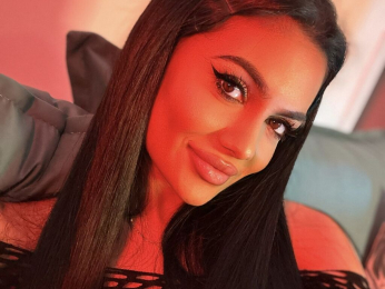 EsmeRe webcam model stream image