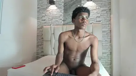 XAVI_LEE webcam model stream image