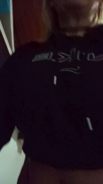 Sexymilf69_ webcam model stream image