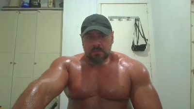 BeefyBullBcn webcam model stream image