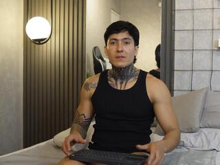 Thomass Collins webcam model stream image