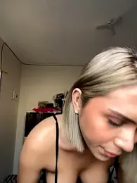 IvoryKath webcam model stream image