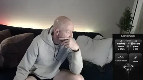 MaxRouger webcam model stream image