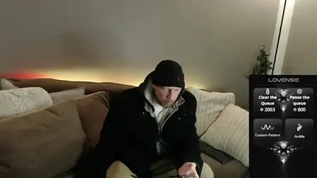 MaxRouger webcam model stream image