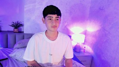 AlexMarino webcam model stream image