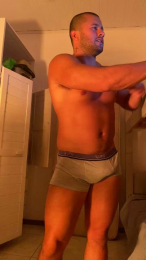 Romaninhoo webcam model stream image