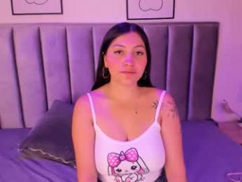 kyra_right webcam chaturbate model stream image