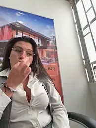 LIZ-06_ webcam model stream image