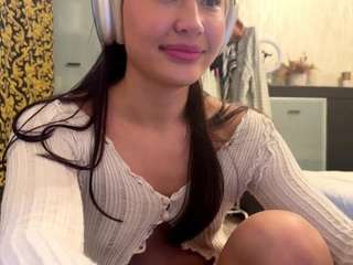 aurorathomas webcam model stream image