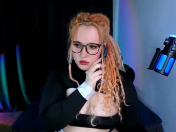 evaredmooon webcam model stream image