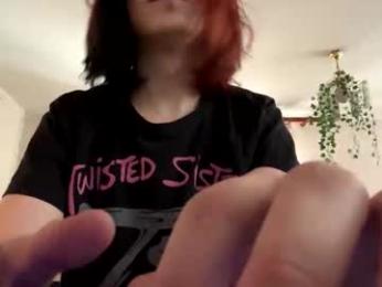 emo_kiss webcam model stream image