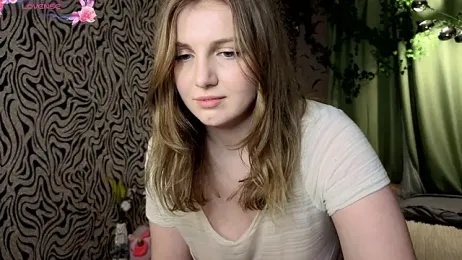 LoveKissBit webcam model stream image