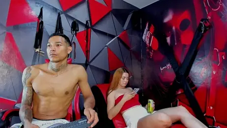 Hana_and_Zeta webcam model stream image