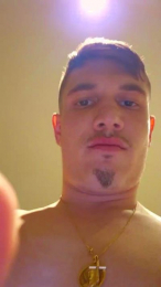 Marcdonals webcam model stream image