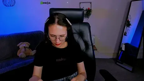 mona_cloud webcam model stream image