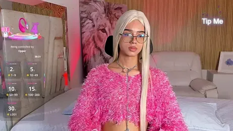 VictoriaMonroee_ webcam model stream image