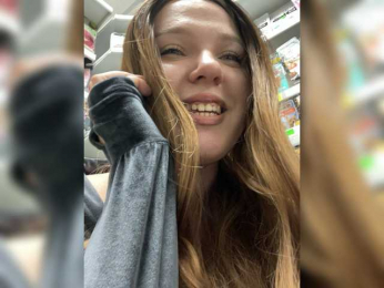 Monna-Krrrista webcam model stream image