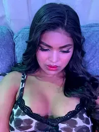 zoe_roux21 webcam stripchat model stream image