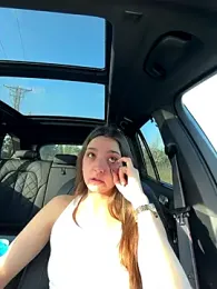 DoriDeluxe66 webcam model stream image