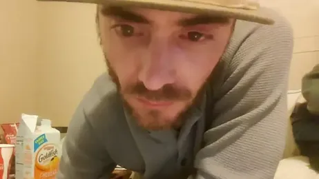 Huntzg23 webcam stripchat model stream image