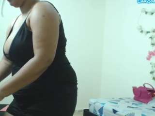 cute-nazly webcam model stream image