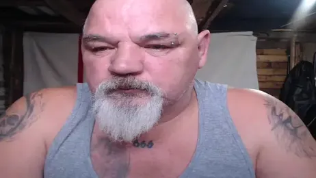 Newfiesausage1972 webcam model stream image