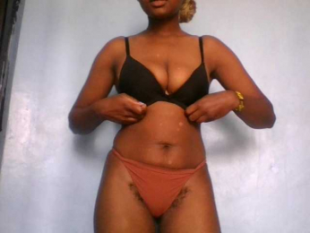 Hornygal2 webcam model stream image