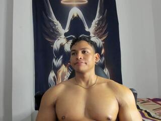 Karl Mendez webcam model stream image