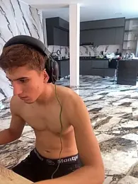 oliver_Lz webcam stripchat model stream image