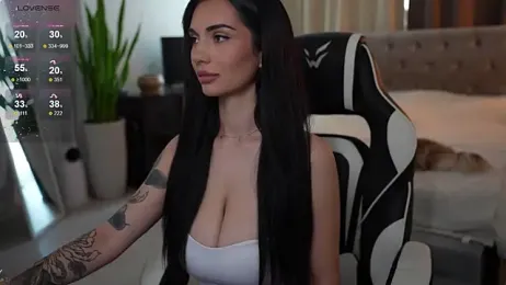 LindaWarners webcam model stream image