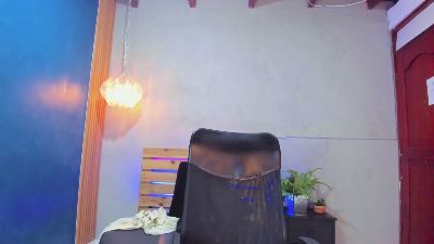 alejo_gray webcam model stream image