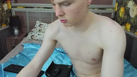 BingCross webcam model stream image