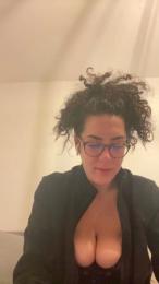 LadyAzar webcam model stream image