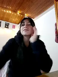 Arielle_lov webcam stripchat model stream image