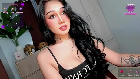 UltimateMuse webcam model stream image