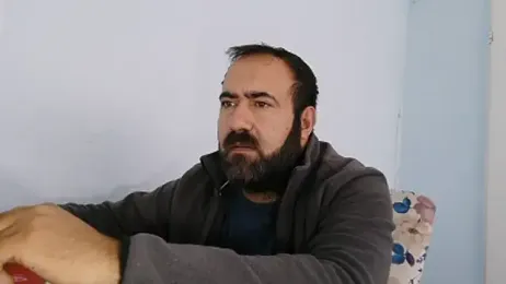 dark-look webcam model stream image