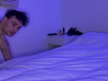 oneoneoneclimax webcam model stream image